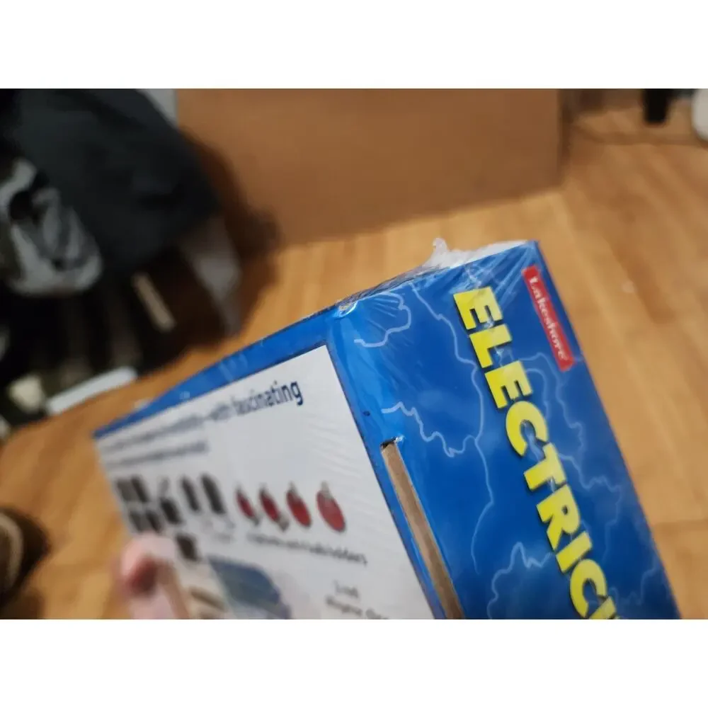 LakeShore Learning Electricity Circuits Physical Science Lab Kit STEM New SEALED